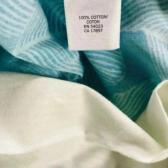 Banana Republic Martin Fit Leaf Print Green &Blue Shorts size 8 - Picture 4 of 6